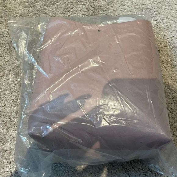 Medium Shoulder Bag - Picture 9 of 9